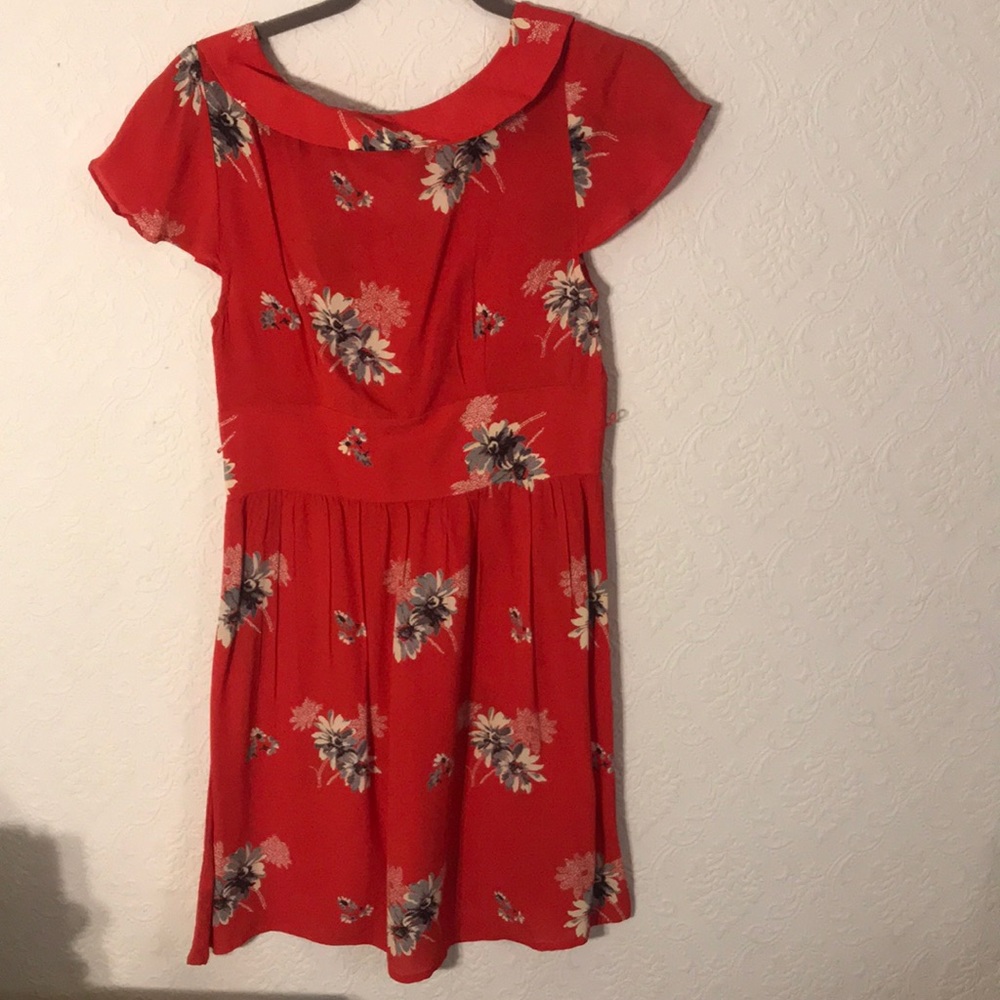 Dress - Picture 4 of 4